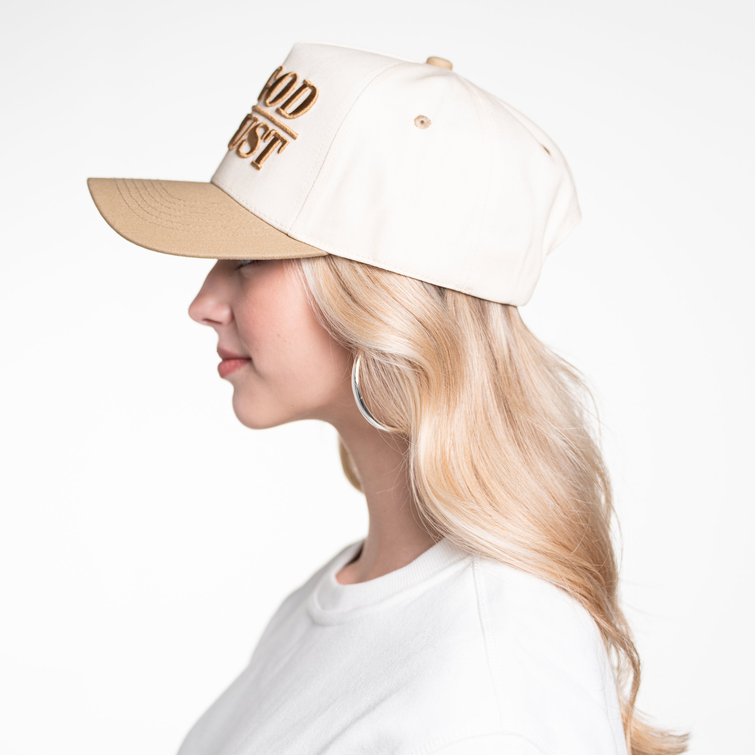 IN GOD I TRUST SNAPBACK - CREME/TAN